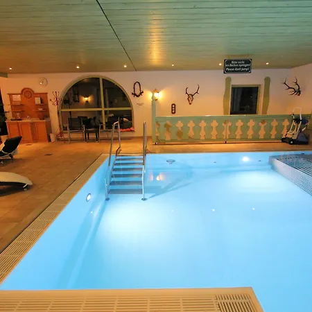 Henri Hotel