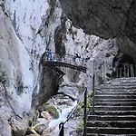 Henri Hotel Garmisch-Partenkirchen 4*