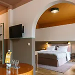 Hotel Henri