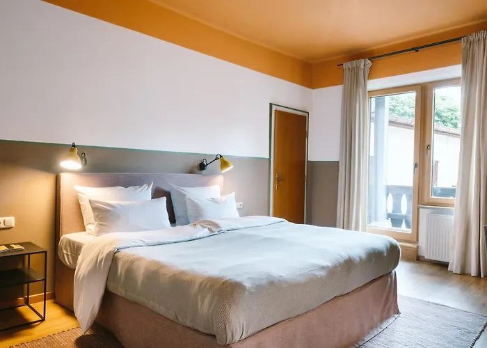 Henri Hotel
